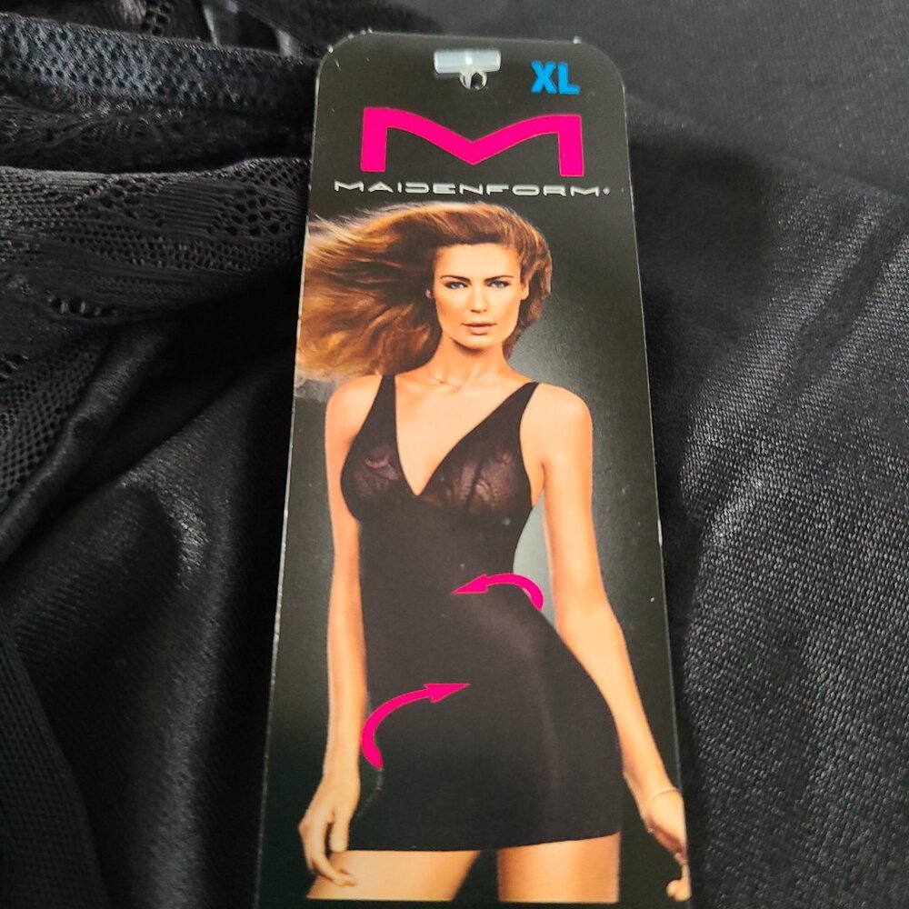 MAIDENFORM LIGHT CONTROL WEIGHTLESS TAILORED SLIP BLACK STYLE#1124 SIZE XL/TG/EG